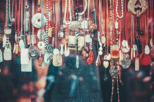 Exploring the Niche Market of Vintage Sportswear and Collectibles